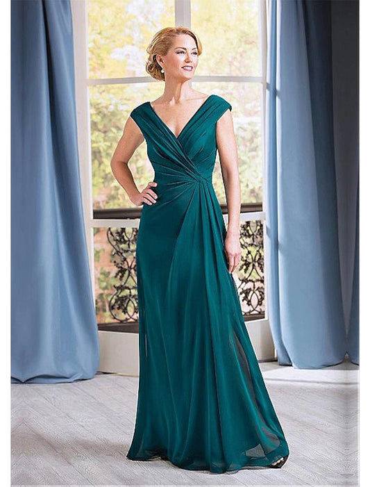 A-Line Mother of the Bride Dress Elegant Plunging Neck Floor Length Chiffon Sleeveless with Ruching