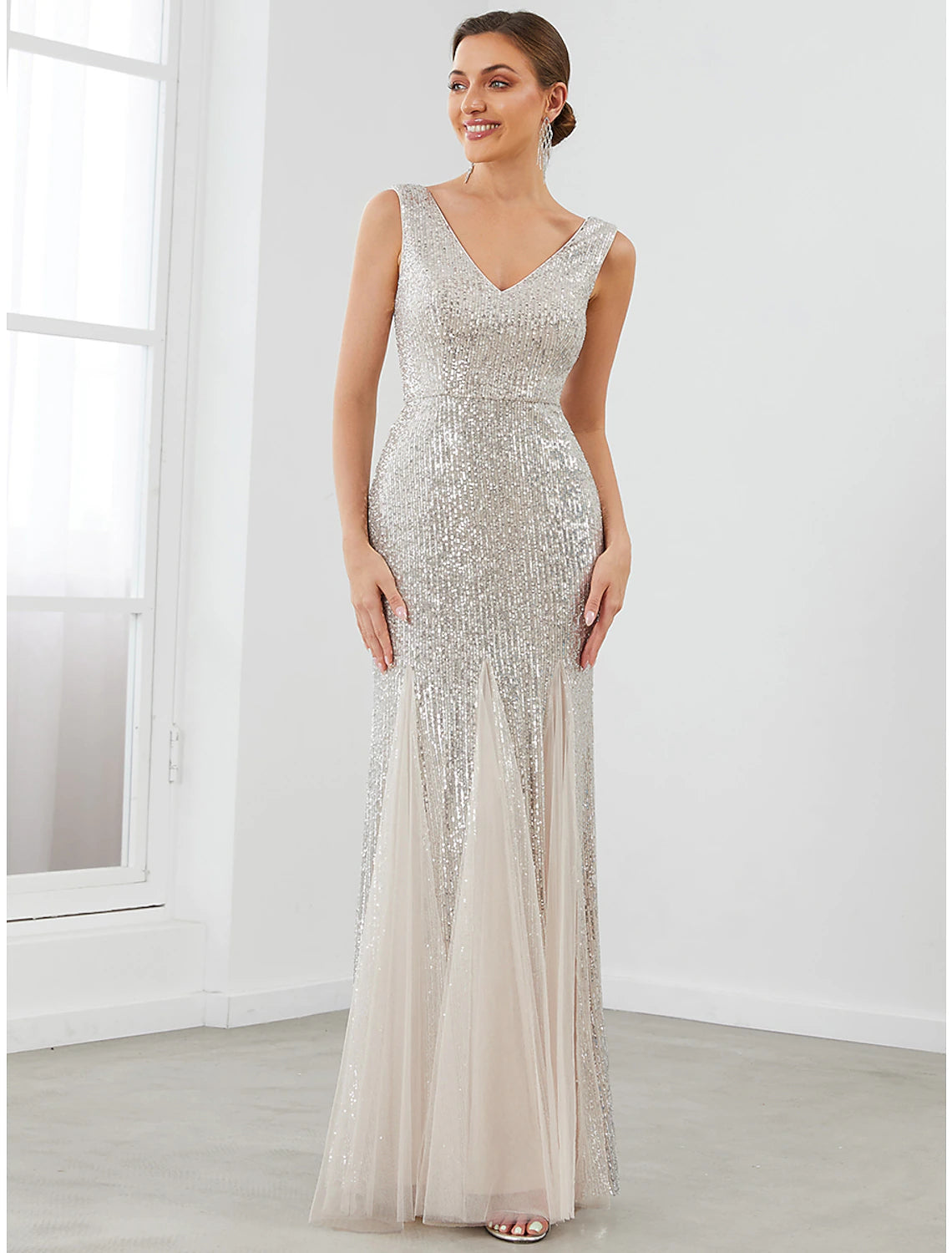 Mermaid / Trumpet Evening Gown Sparkle & Shine Dress Formal Evening Floor Length Sleeveless V Neck Sequined V Back with Sequin Pure Color