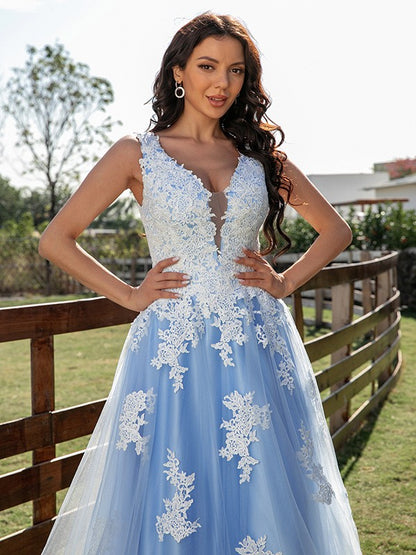 A-Line/Princess Tulle Applique V-neck Sleeveless Sweep/Brush Train Dresses