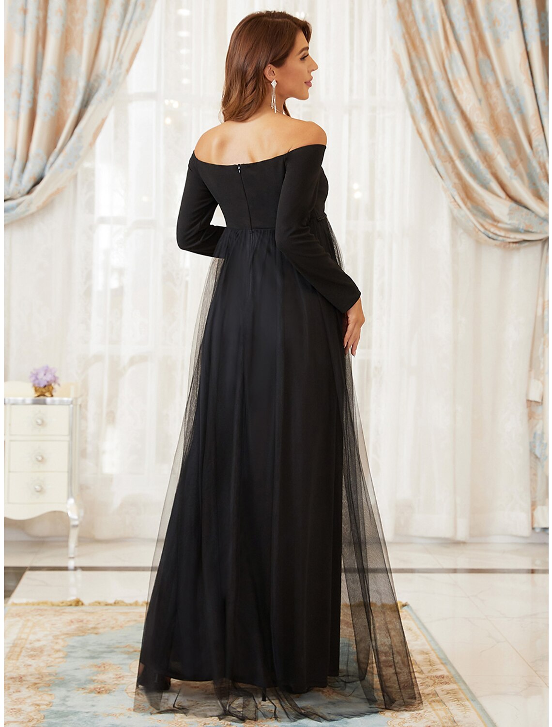 A-Line Mother of the Bride Dress Maternity Elegant Off Shoulder Floor Length Tulle Long Sleeve with Tier
