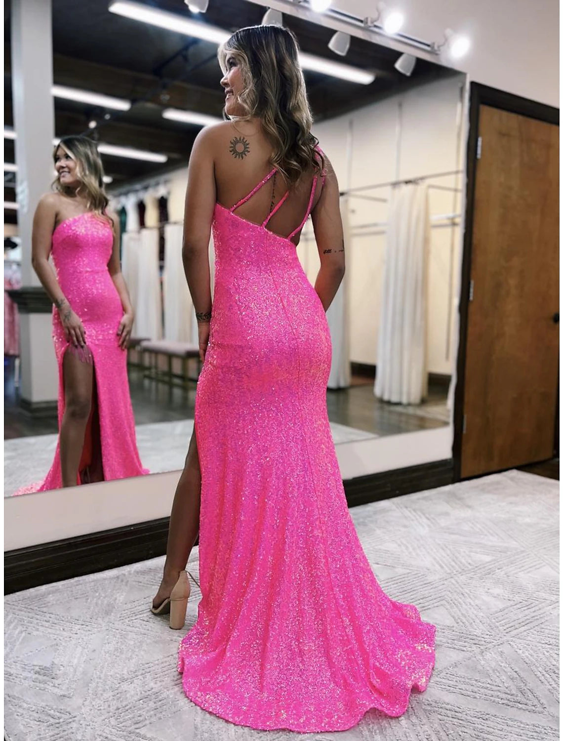 Mermaid / Trumpet Prom Dresses Sparkle & Shine Dress Formal Wedding Party Sweep / Brush Train Sleeveless One Shoulder Sequined Backless with Sequin Slit