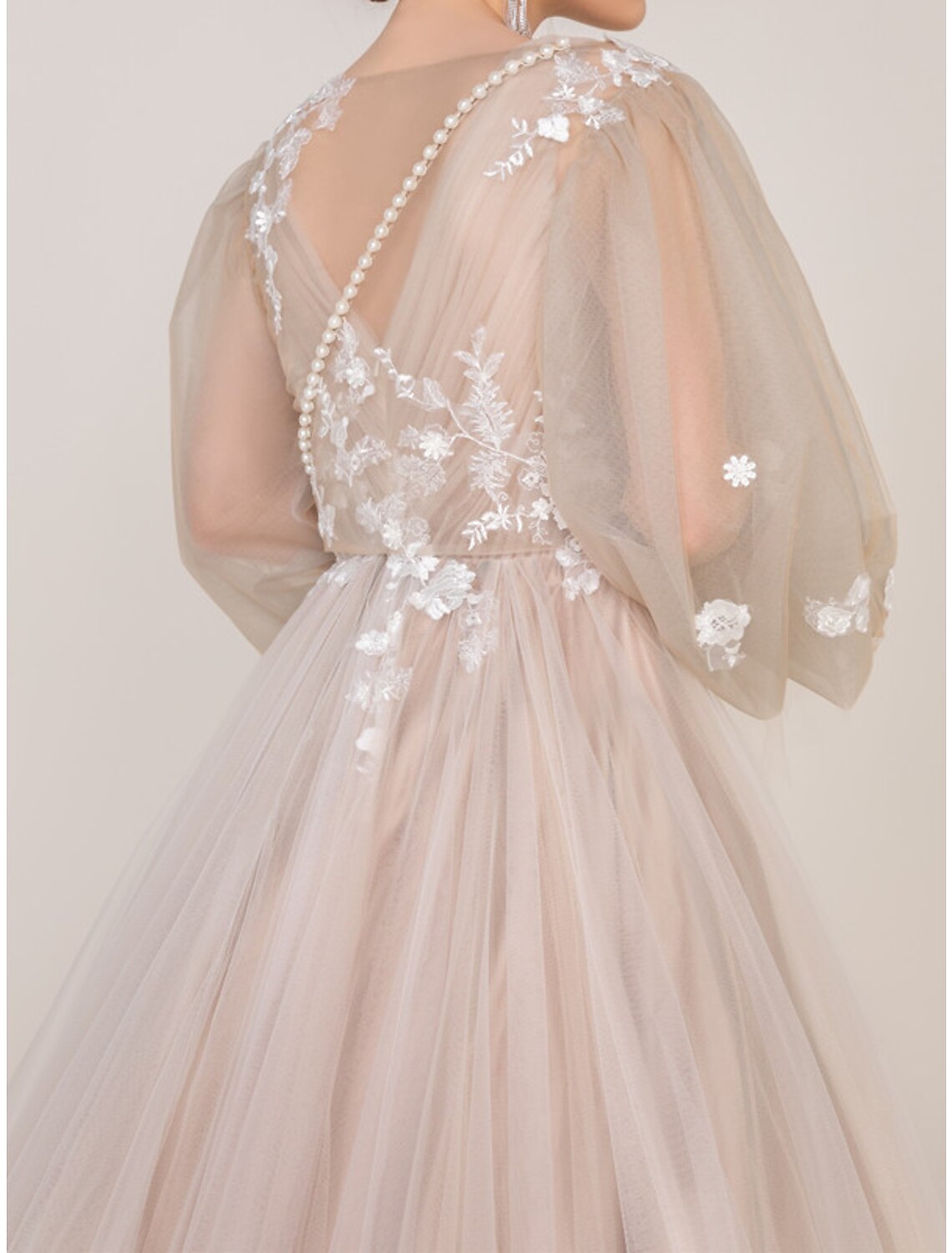 A-Line Floral Princess Prom Dress Jewel Neck Long Sleeve Court Train Tulle with Pleats Appliques