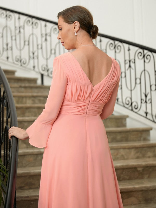 A-Line/Princess Chiffon Ruched V-neck Long Sleeves Sweep/Brush Train Mother of the Bride Dresses