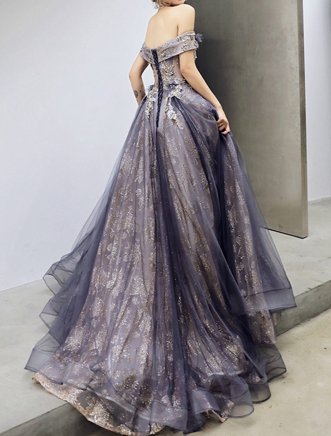 A-Line Sparkle Elegant Prom Formal Evening Dress Off Shoulder Sleeveless Court Train Satin with Sequin Appliques