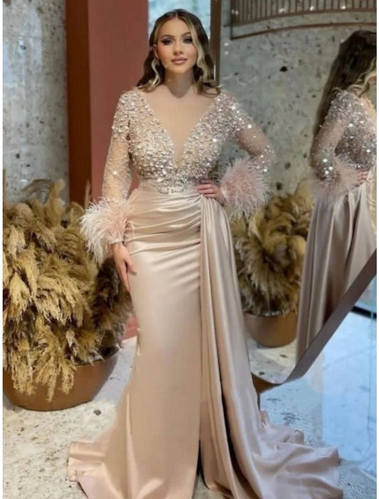 Mermaid / Trumpet Evening Gown Sparkle & Shine Dress Formal Wedding Court Train Long Sleeve V Neck Satin with Feather Glitter Ruched