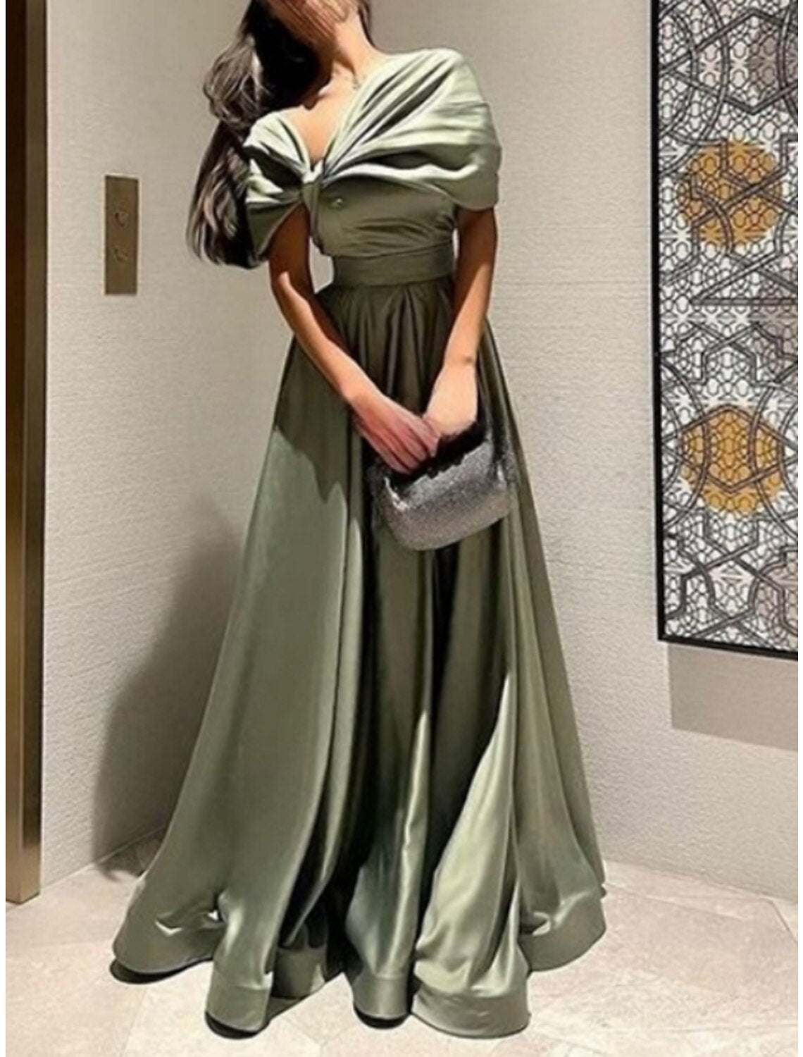 A-Line Evening Gown Elegant Dress Formal Floor Length Christmas Red Green Dress Short Sleeve Off Shoulder Satin with Pleats Ruched