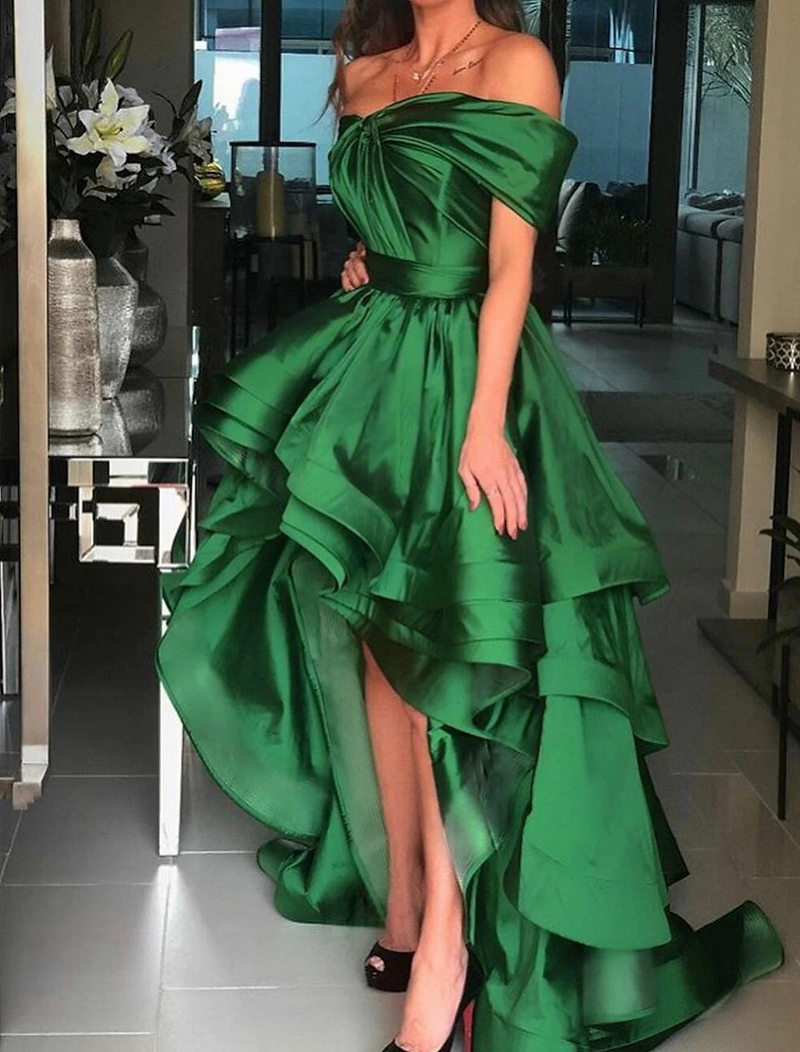 A-Line Prom Dresses Minimalist Dress Christmas Prom Court Train Short Sleeve One Shoulder Charmeuse with Criss Cross Pure Color