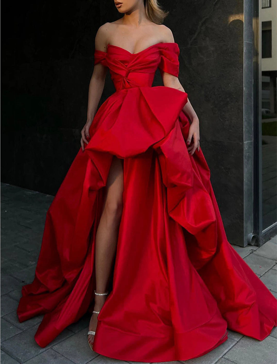 A-Line Evening Gown Party Dress Christmas Red Green Dress Masquerade Prom Sweep / Brush Train Sleeveless Off Shoulder Satin with Slit