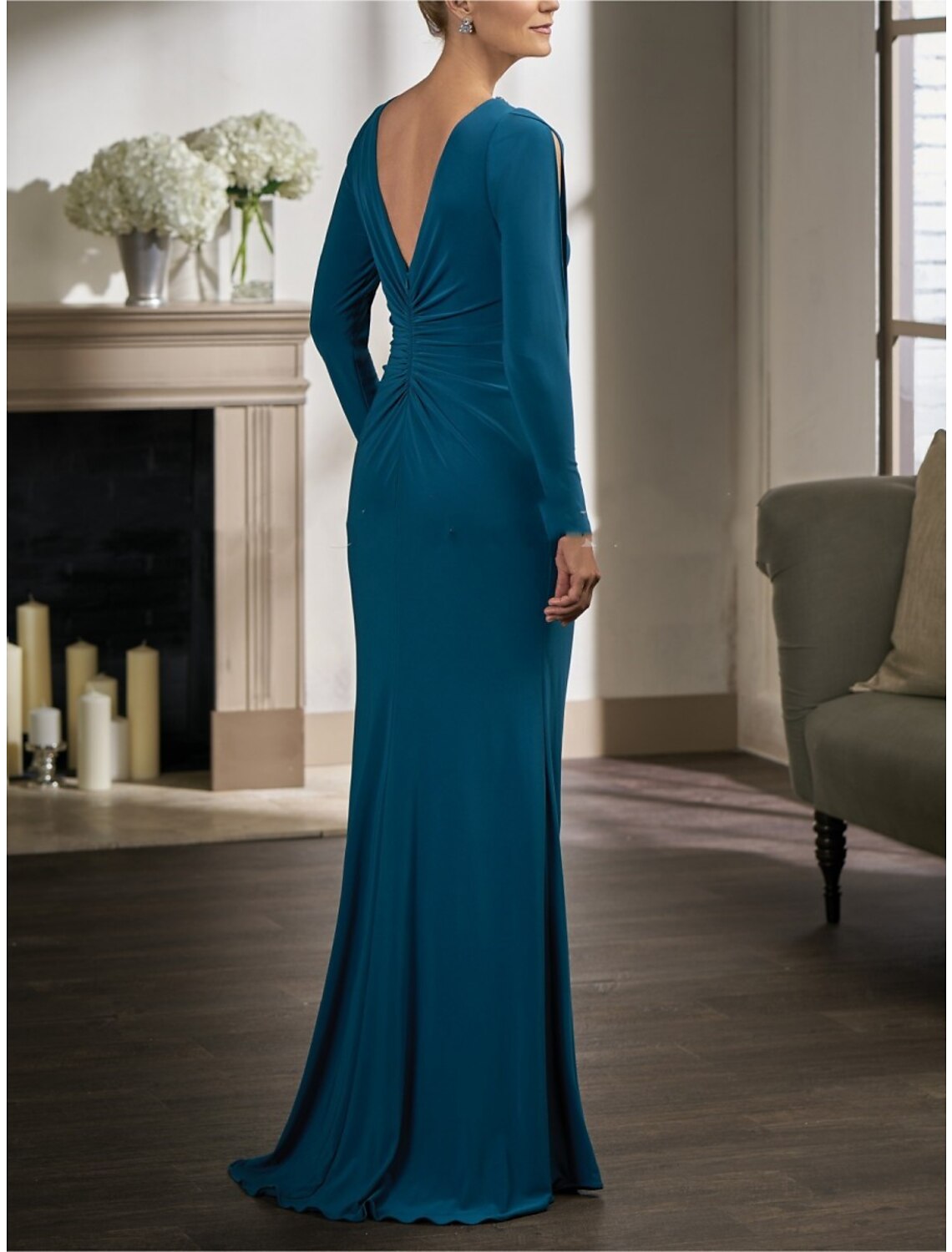 Sheath / Column Mother of the Bride Dress Party Elegant Jewel Neck Sweep / Brush Train Stretch Chiffon Long Sleeve with Beading Ruching