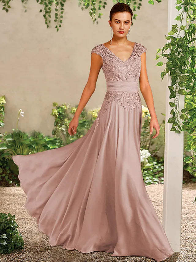 Mother of the Bride Dress Elegant V Neck Floor Length Chiffon Lace Sleeveless with Pleats Appliques