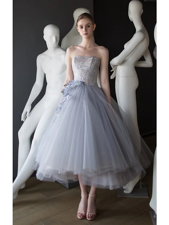 Ball Gown Prom Dresses Vintage Dress Graduation Tea Length Sleeveless Strapless Tulle with Appliques Tiered